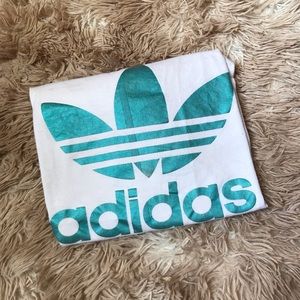 Adidas Tee- shirt